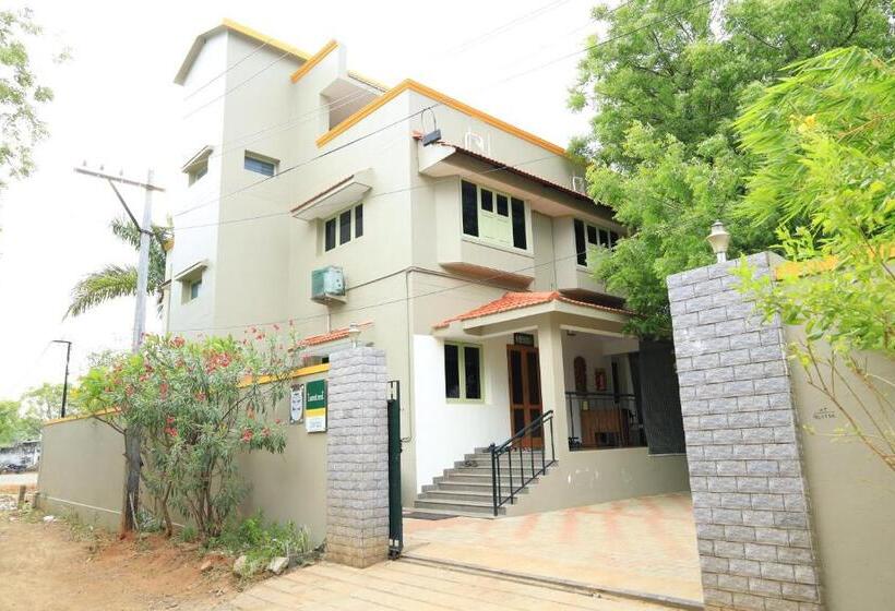 هتل Transit Nest   Near Madurai Airport