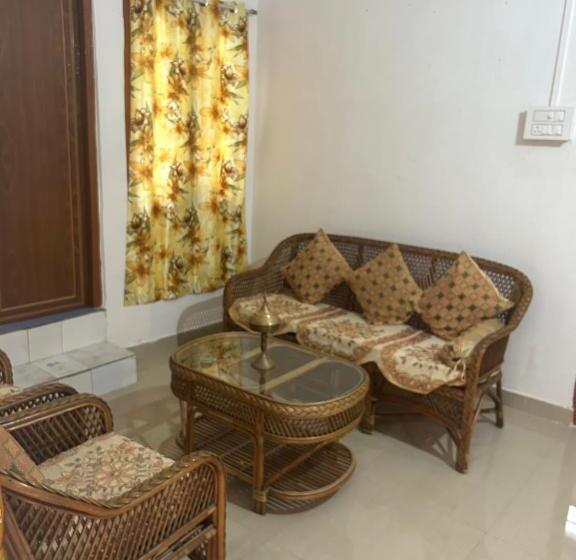 پانسیون Adelyn’s Homestay