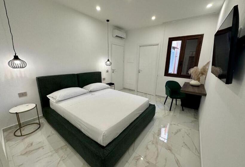 پانسیون Alma Rooms