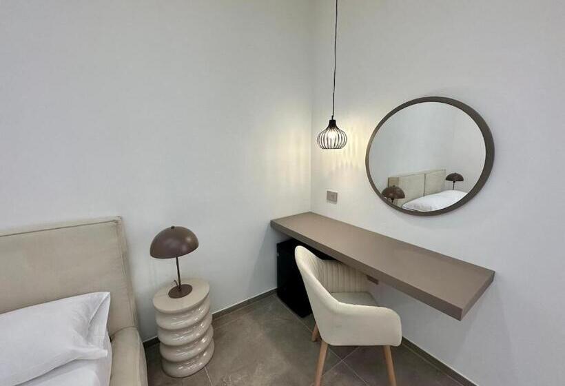 پانسیون Alma Rooms