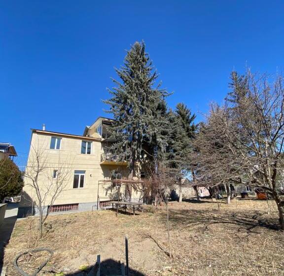پانسیون Yeghevni Guest House In Odzun