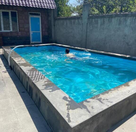 پانسیون Yeghevni Guest House In Odzun