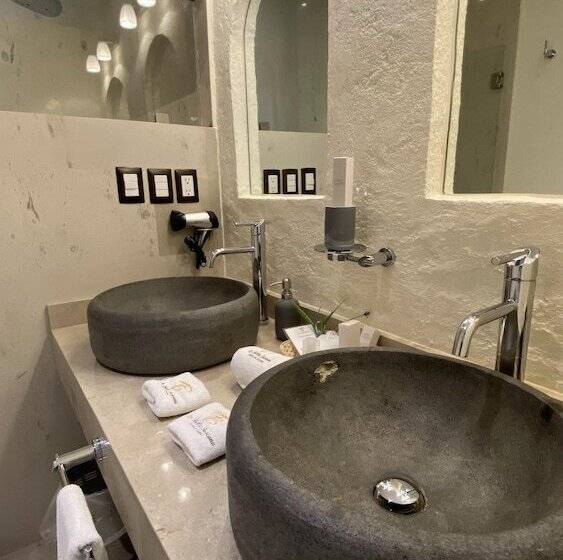 هتل Porta Paradiso Albergo Boutique