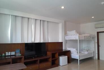 هتل Sereneburi Patong Residence