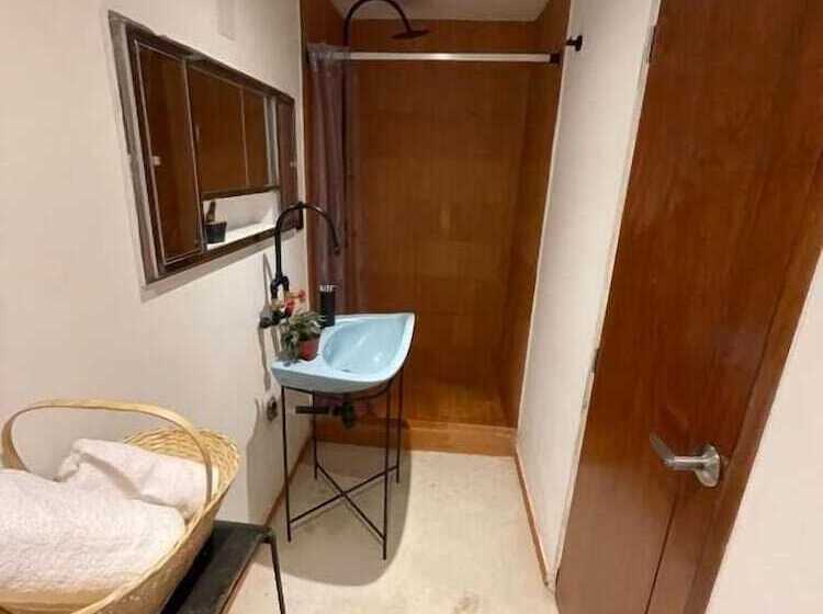 تختخواب و صبحانه La Bonita Guesthouse