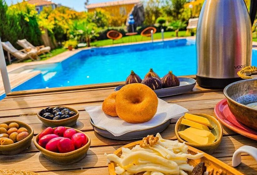 هتل Portofino Urla Boutique