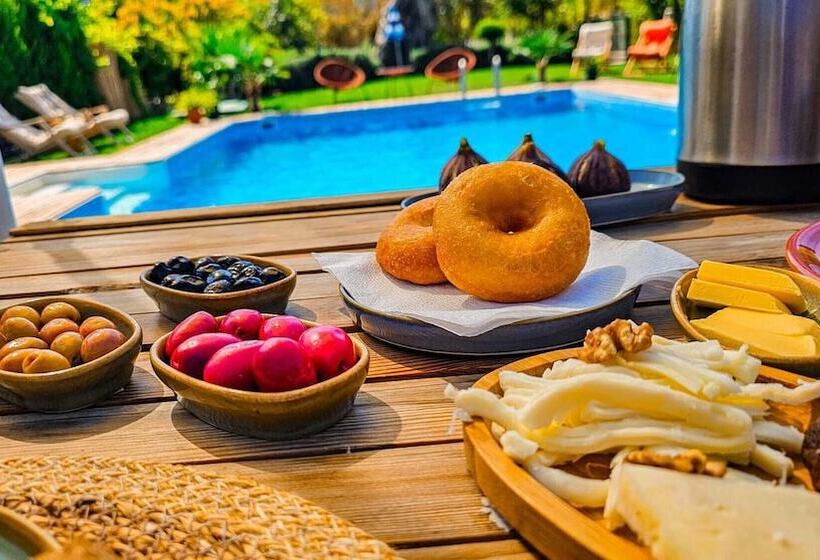 هتل Portofino Urla Boutique