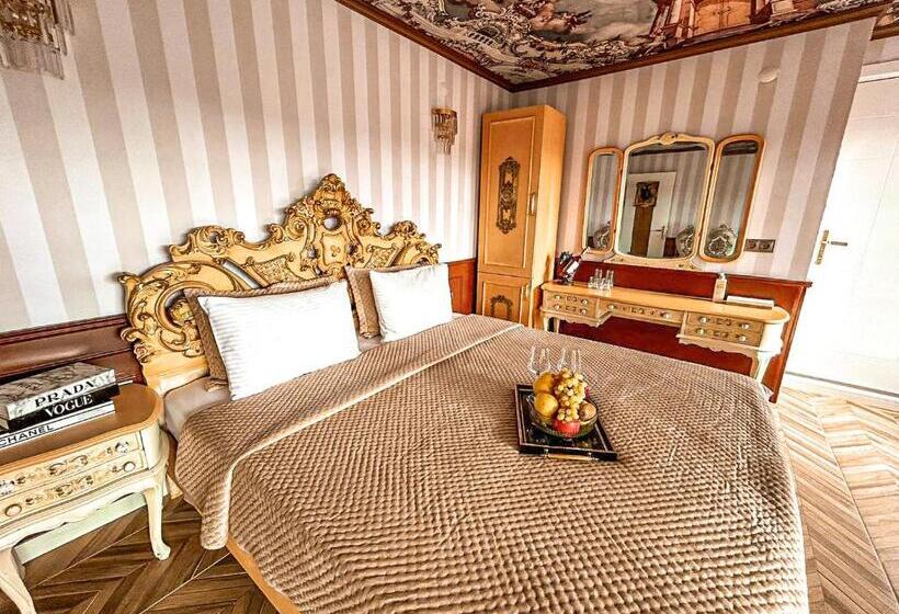هتل Portofino Urla Boutique