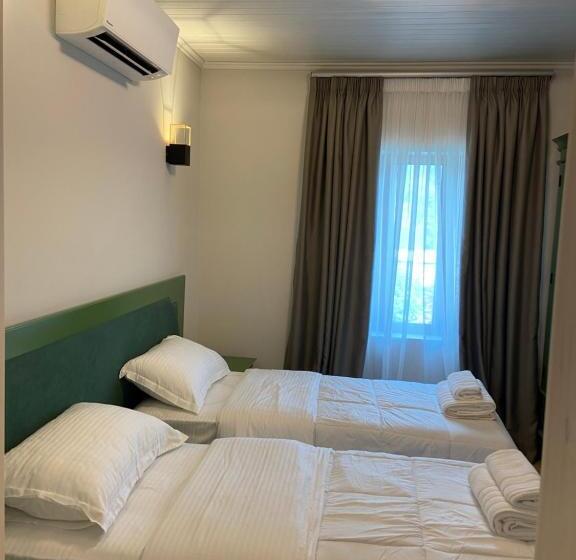 تختخواب و صبحانه “sarajet” Bed&breakfast