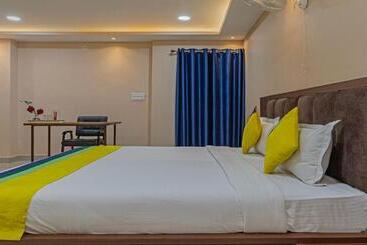 Itsy Hotels Kashi Grand, Bhu