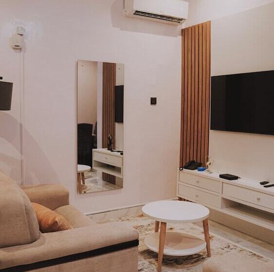 Sapphire Residences By Crystal