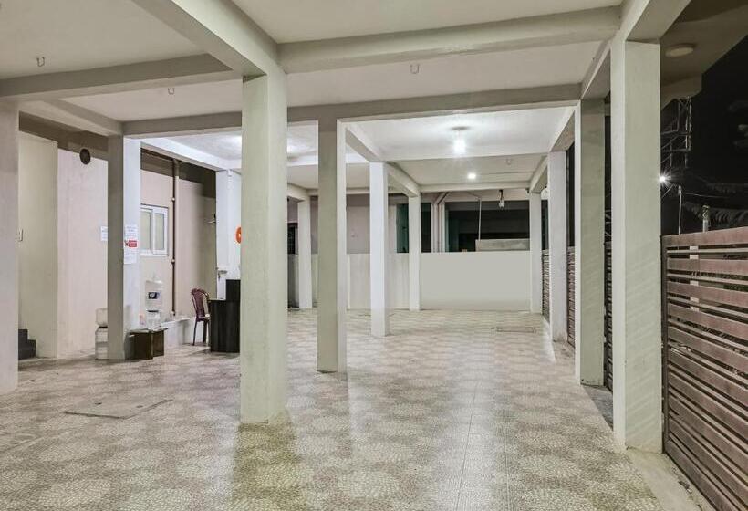 בית מלון כפרי O A K Residency