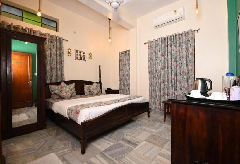Hotel The Bnb World Boutique Stay