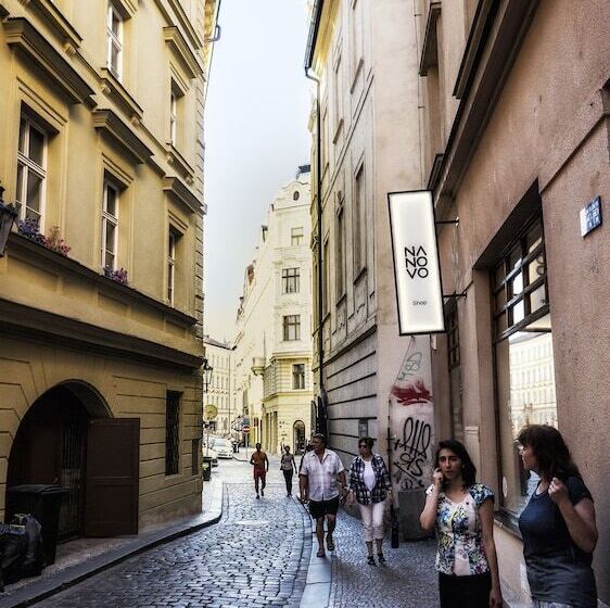 Luxury 2bd Apartment 100m From Old Town Square