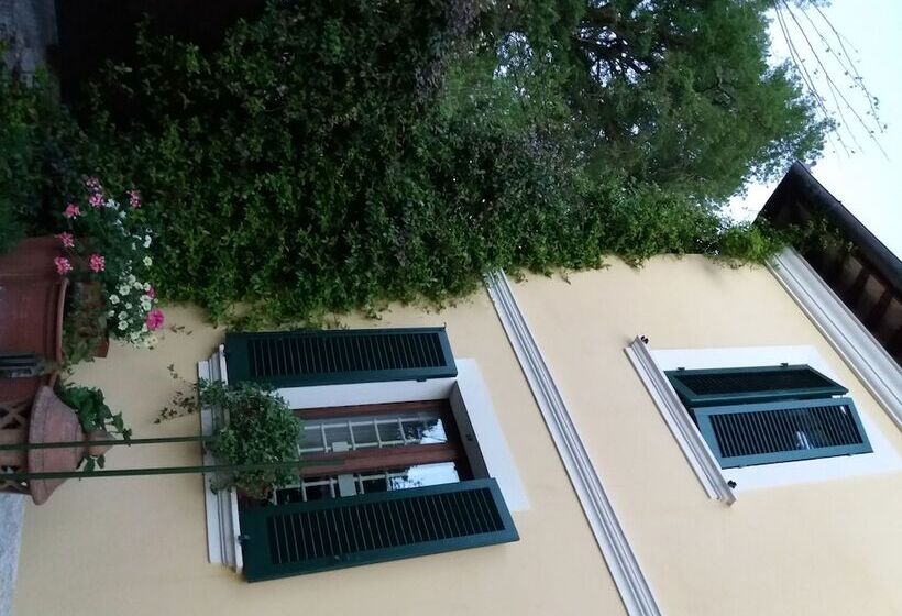 تختخواب و صبحانه Casa Zia Cianetta