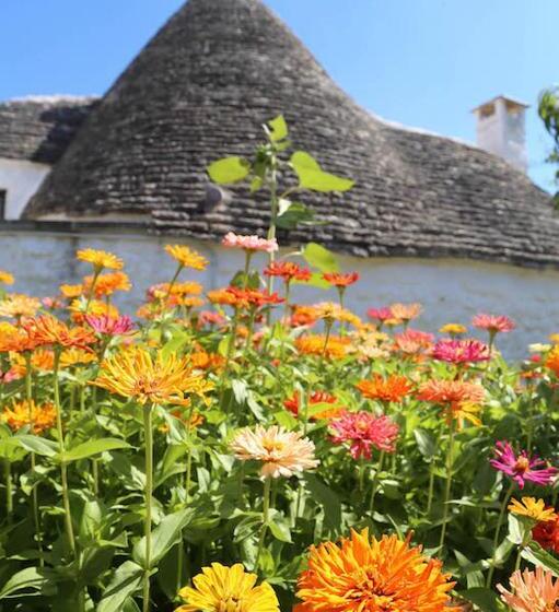 تختخواب و صبحانه Trulli Del Bosco