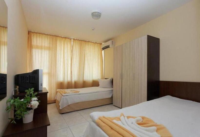 Club Hotel Vedren