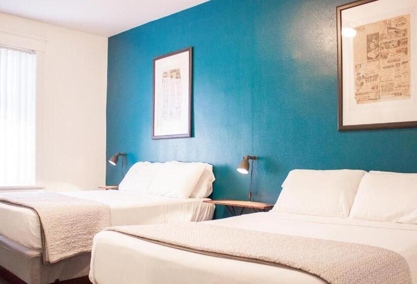 هتل 11th Avenue Hostel