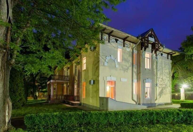 هتل Amaks Shakhter Sanatorium