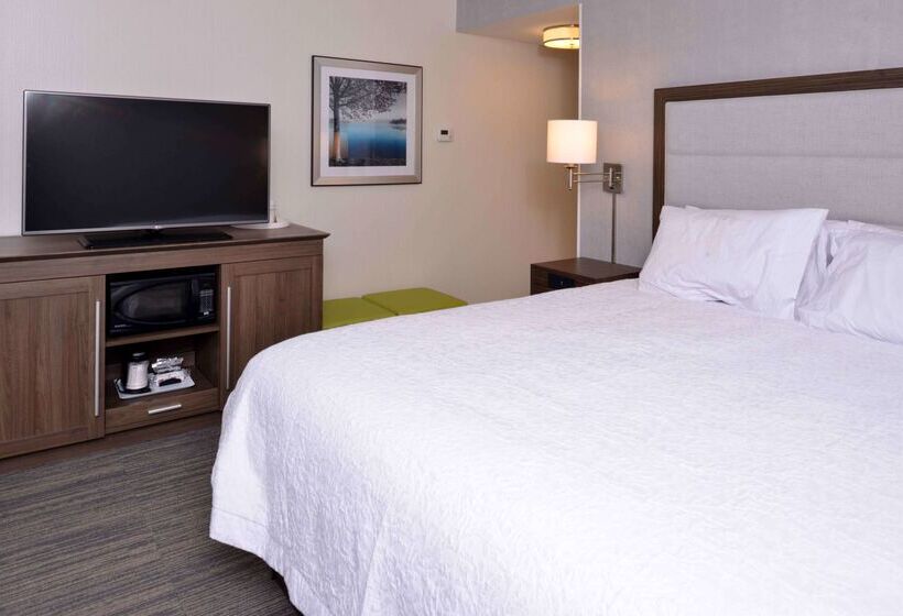 هتل Hampton Inn & Suites Albanyeast Greenbush