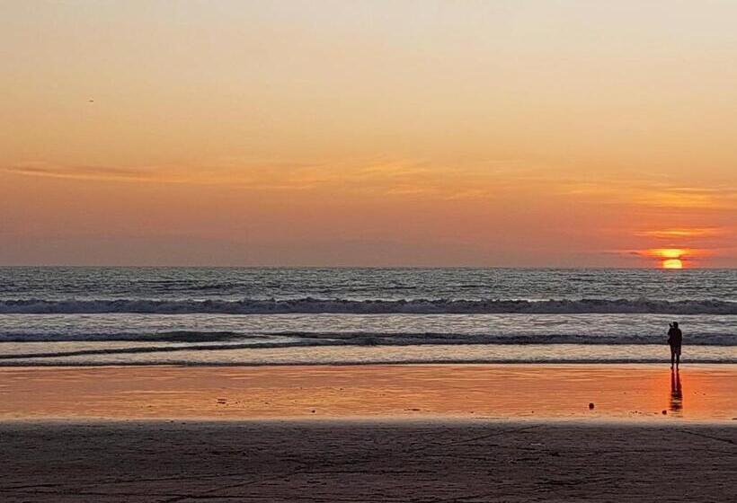 Fotos del hotel Harmony Beach Suite:  20