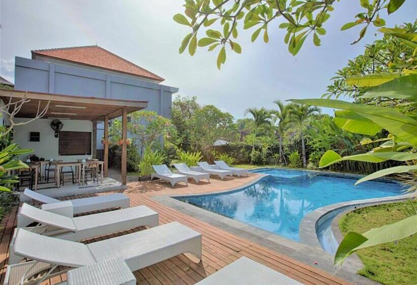 Fotos del hotel Harmony Beach Suite:  17