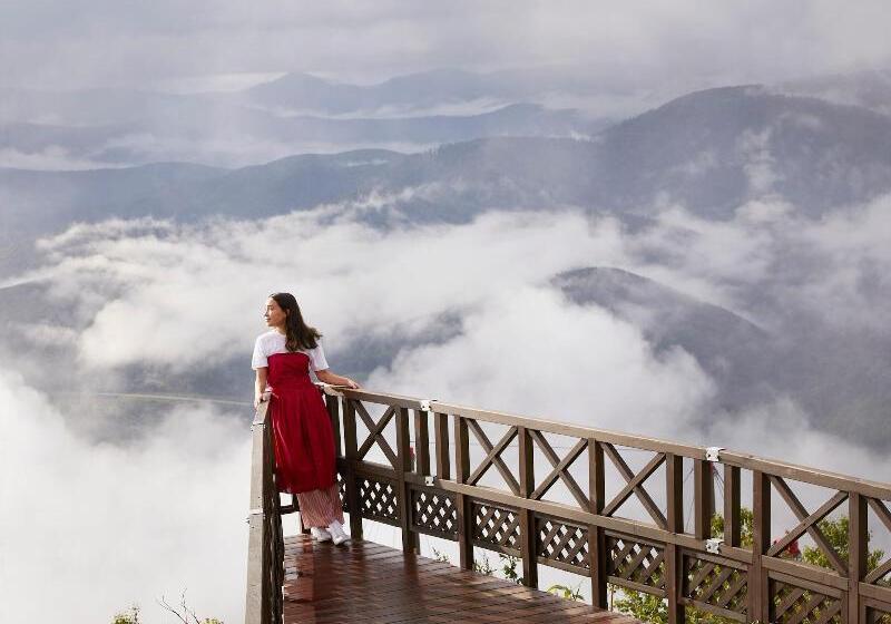 هتل Hoshino Resorts Tomamu The Tower