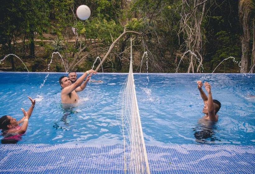 هتل Isla Natura Beach Huatulco