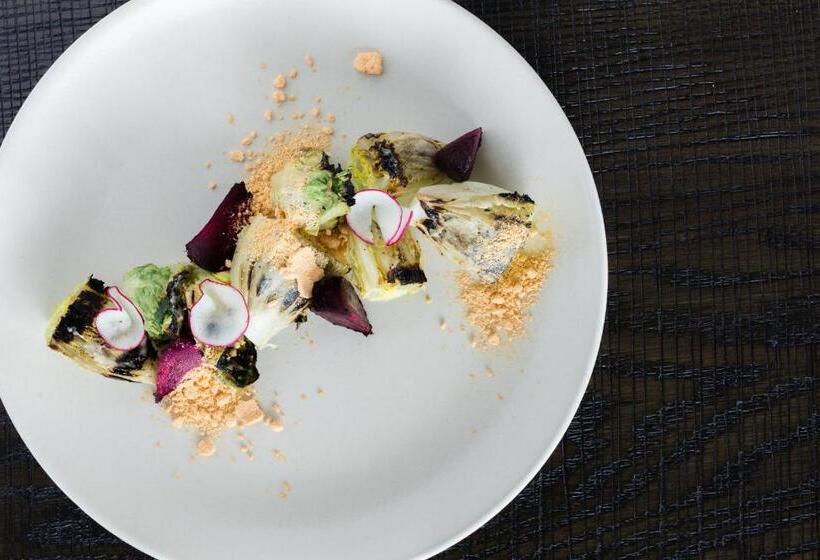 هتل Kimpton Seafire Resort + Spa, An Ihg