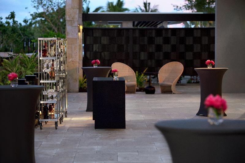 هتل Kimpton Seafire Resort + Spa, An Ihg