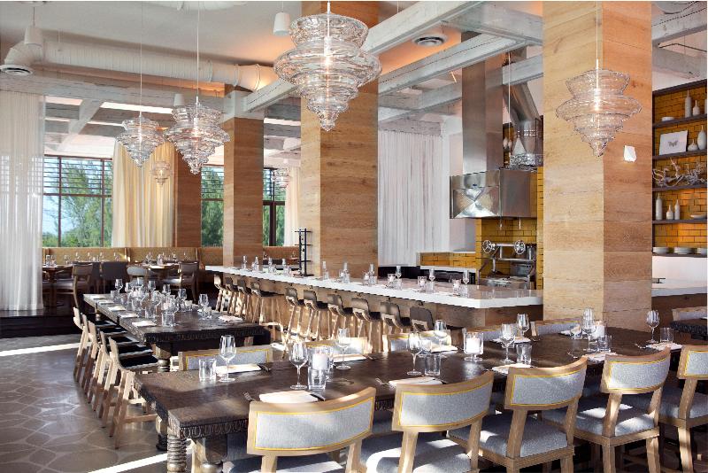 هتل Kimpton Seafire Resort + Spa, An Ihg