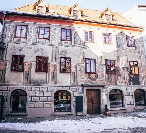هتل Krčínův Dům