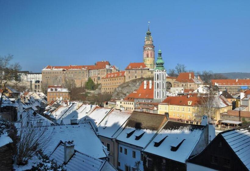 هتل Krčínův Dům