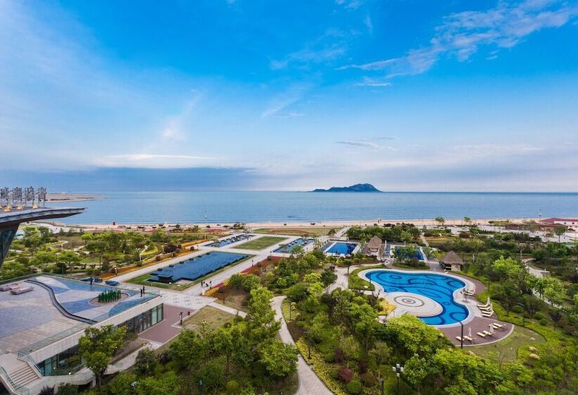 هتل Le Méridien Qingdao West Coast Resort