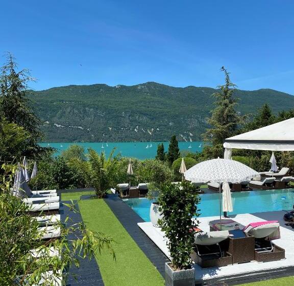 هتل Les Suites Du Lac