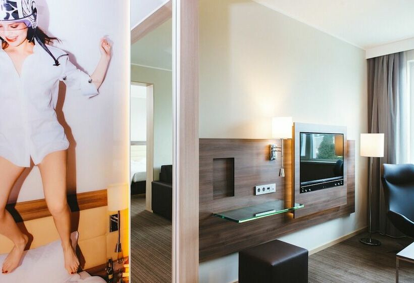 Fotos del hotel Moxy Berlin Ostbahnhof:  30