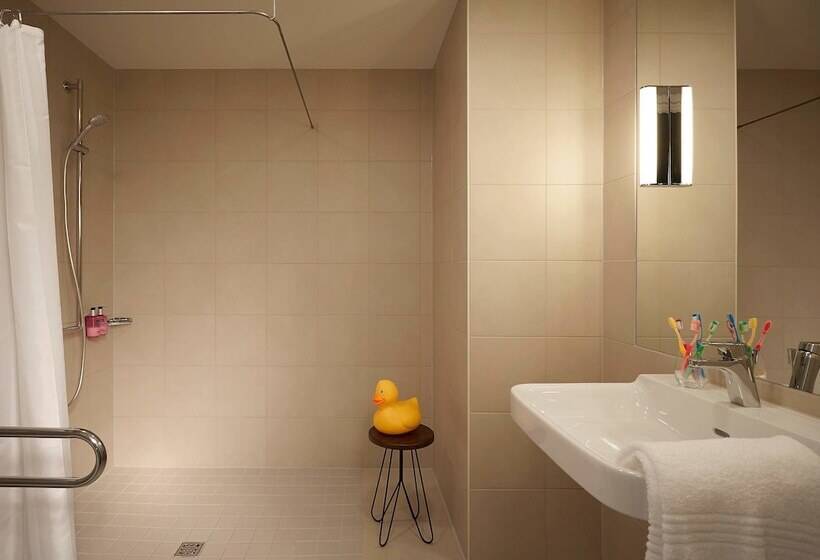 Fotos del hotel Moxy Berlin Ostbahnhof:  20