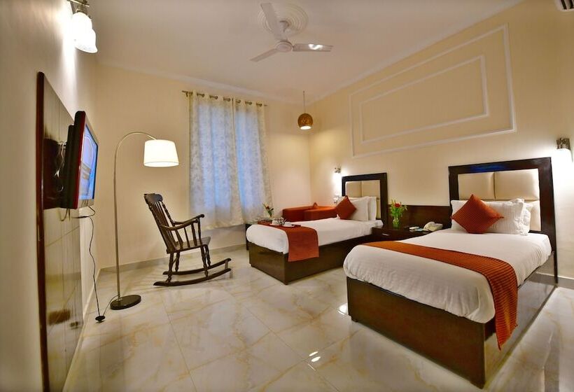 فندق Kadamb Kunj Resort   Bharatpur