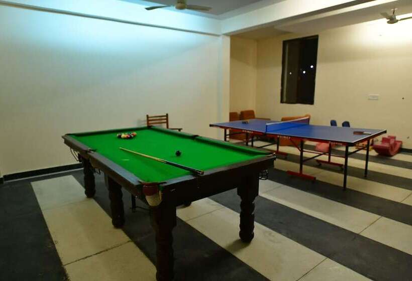 فندق Kadamb Kunj Resort   Bharatpur
