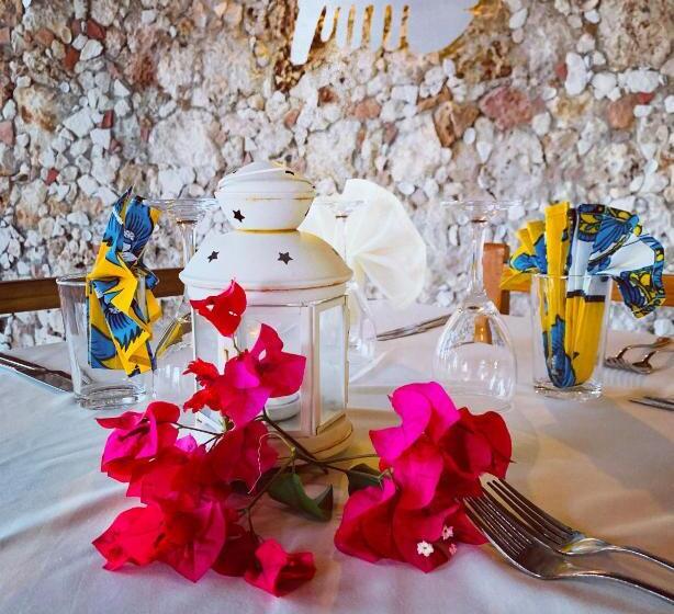 فندق Samaki Lodge