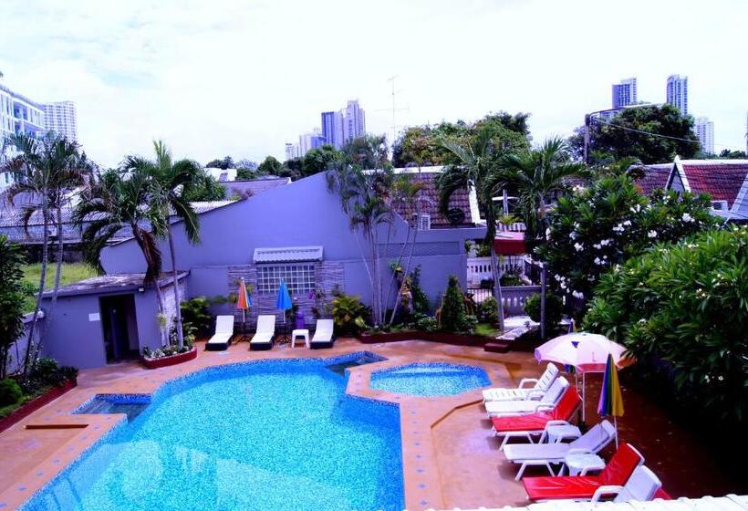 Hotel Southern Star Resort