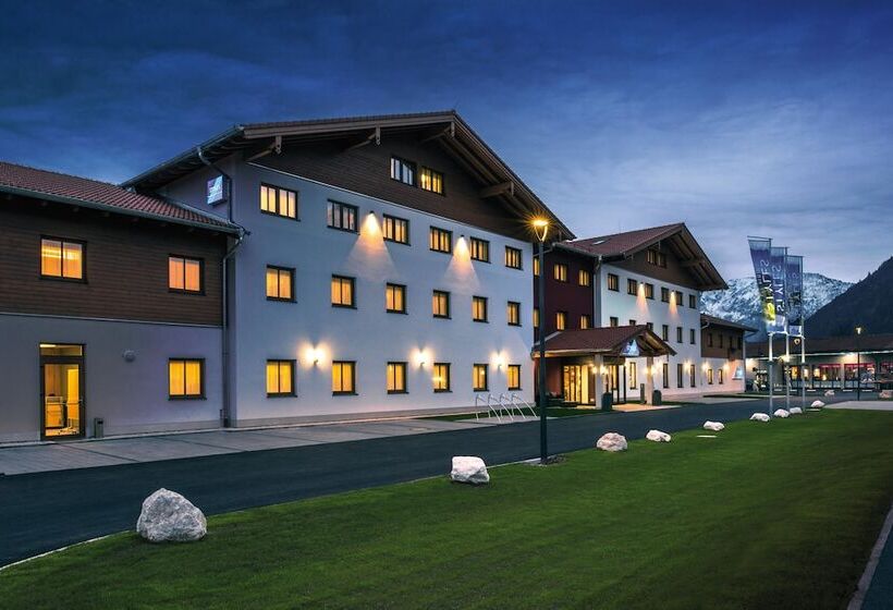 Hey Lou Hotel Piding