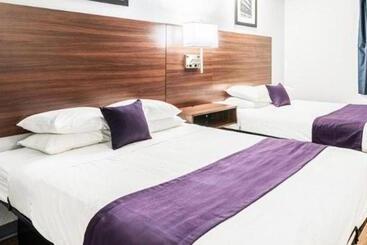 هتل Travelodge by Wyndham Gallup