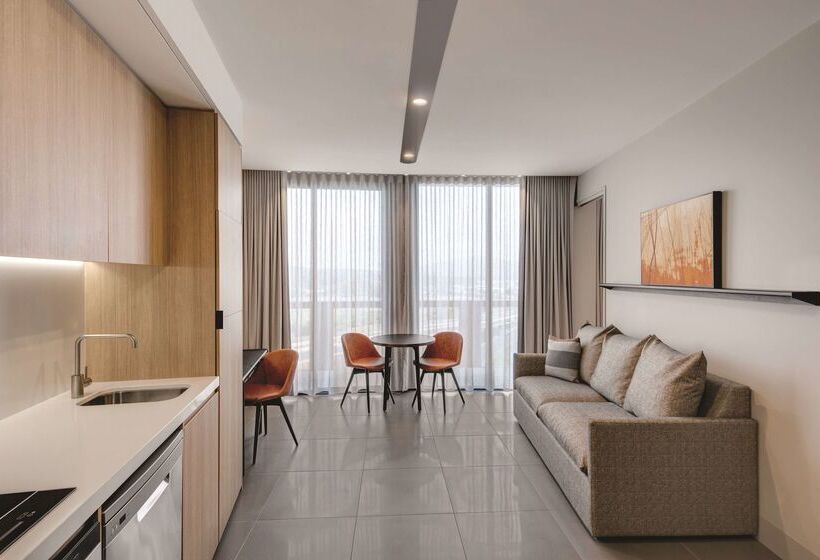 Vibe Hotel Canberra