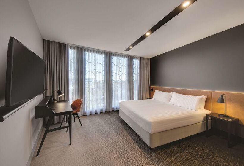 Vibe Hotel Canberra