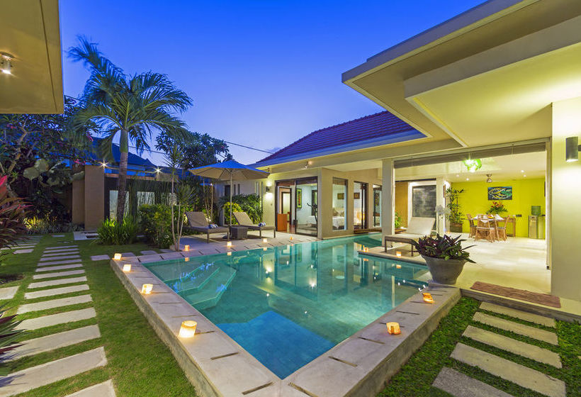 هتل Villa Puteri