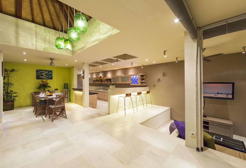 هتل Villa Puteri