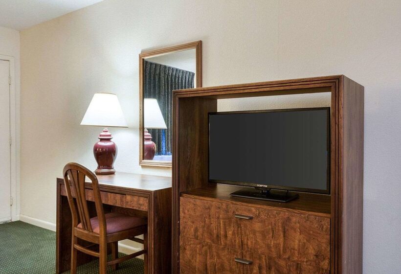مُتل Rodeway Inn