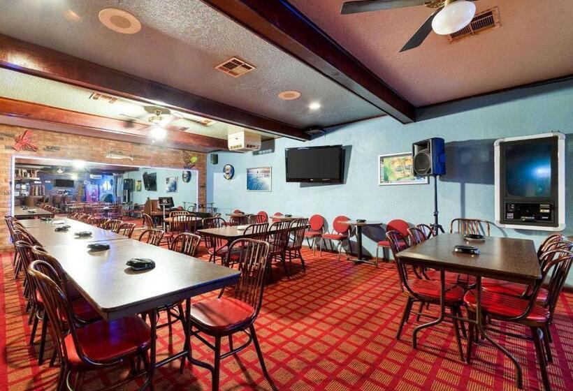 مُتل Rodeway Inn