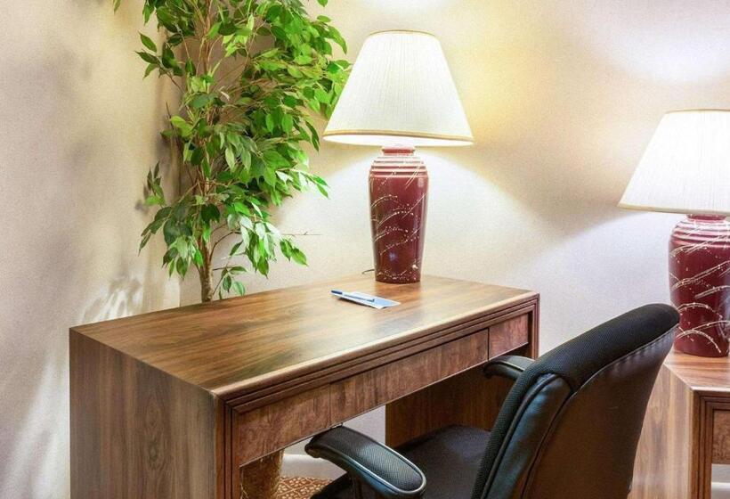 مُتل Rodeway Inn